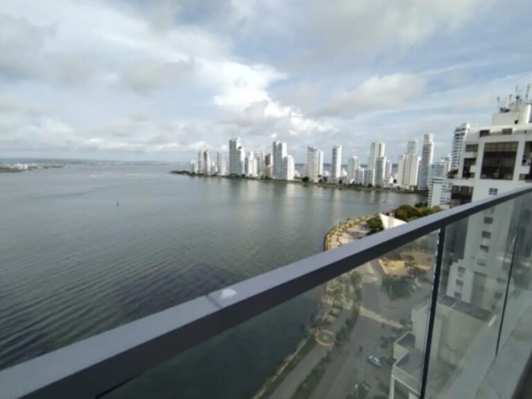 Venta Apartamento Edificio Allure Con vista a la bahia